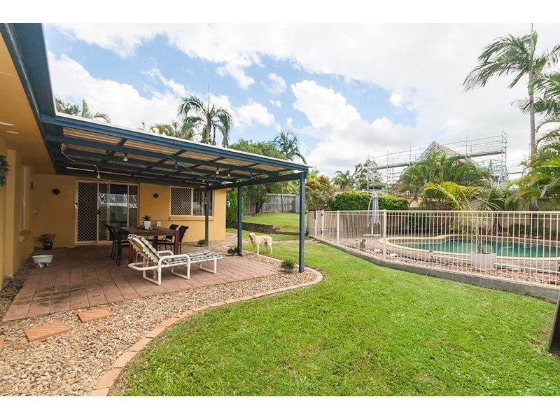 6 Yarandin Court, Worongary QLD 4213