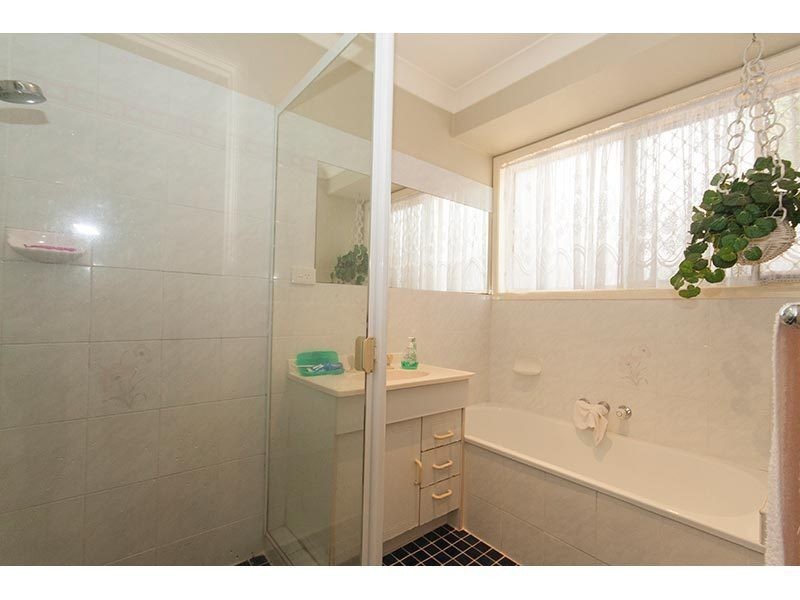 6 Yarandin Court, Worongary QLD 4213