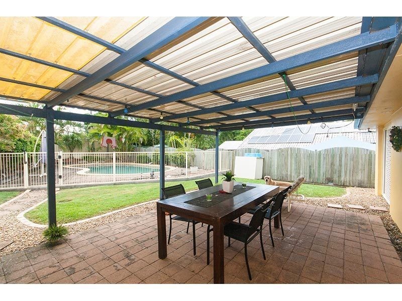 6 Yarandin Court, Worongary QLD 4213