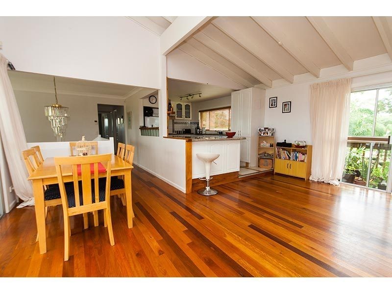 4 Harneil Place, Carrara QLD 4211