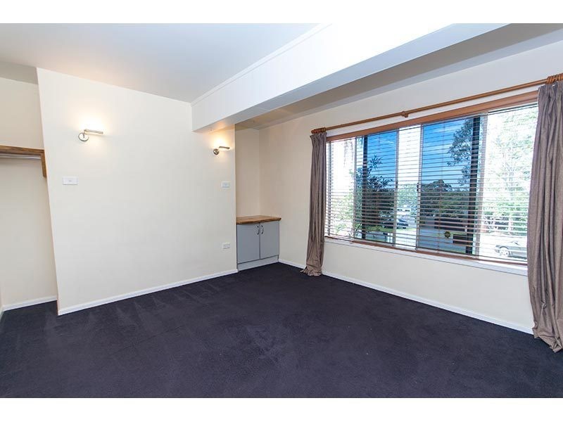 4 Harneil Place, Carrara QLD 4211