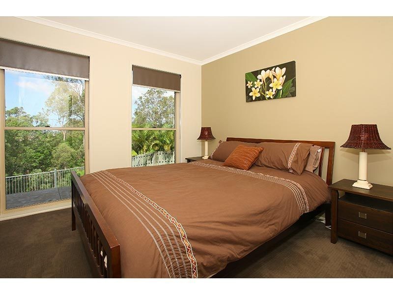 94 Armstrong Way, Highland Park QLD 4211