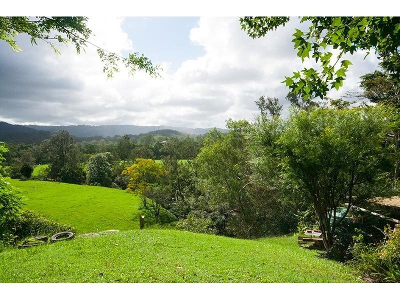 33 Darwalla Road, Mount Nathan QLD 4211