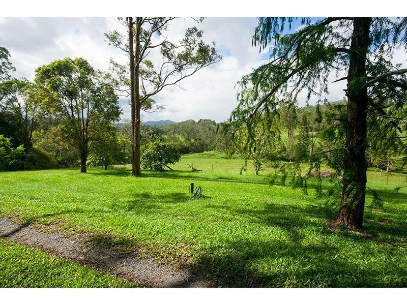 33 Darwalla Road, Mount Nathan QLD 4211