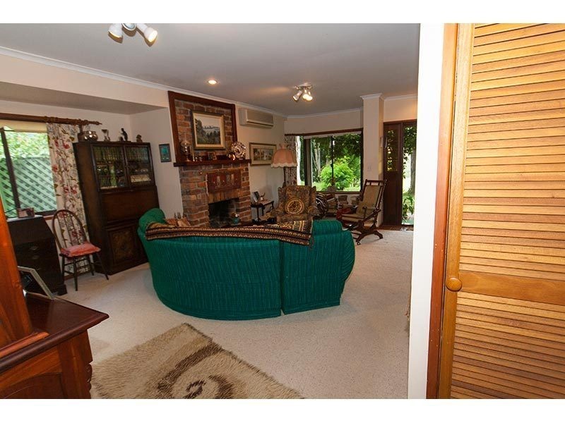 33 Darwalla Road, Mount Nathan QLD 4211