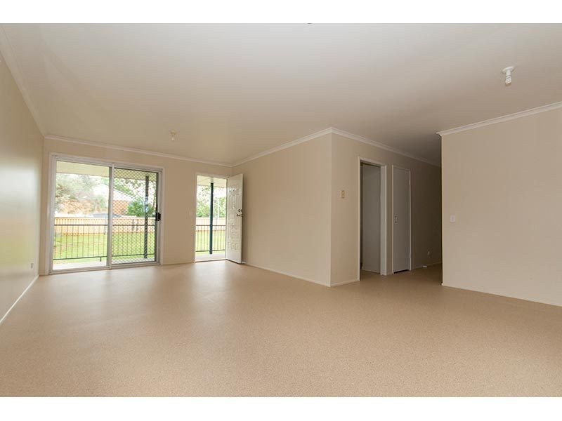 37 Bloodwood Crescent, Molendinar QLD 4214