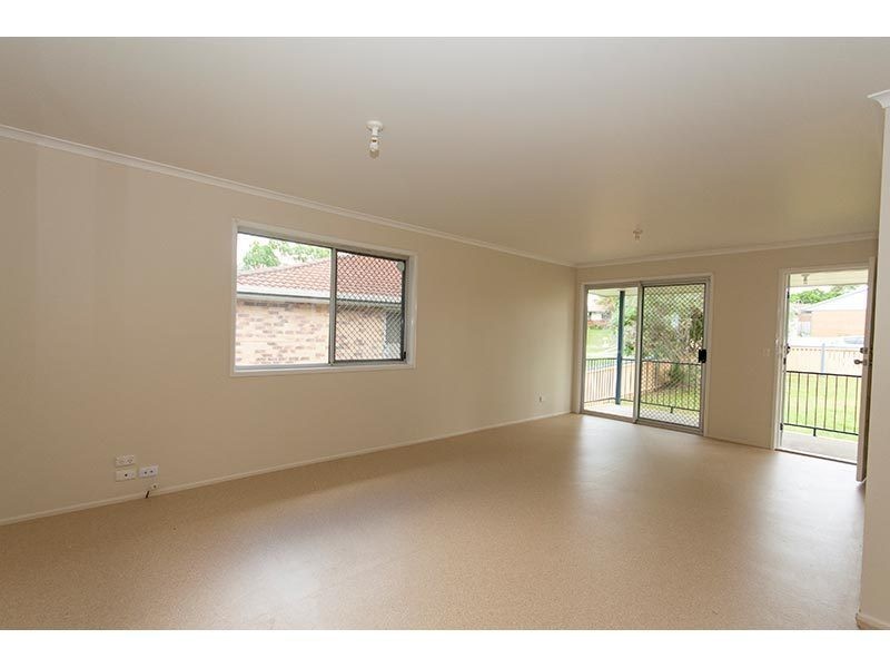37 Bloodwood Crescent, Molendinar QLD 4214