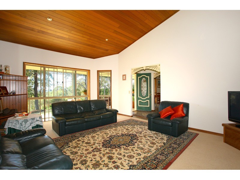 63 Tunbridge Drive, Nerang QLD 4211