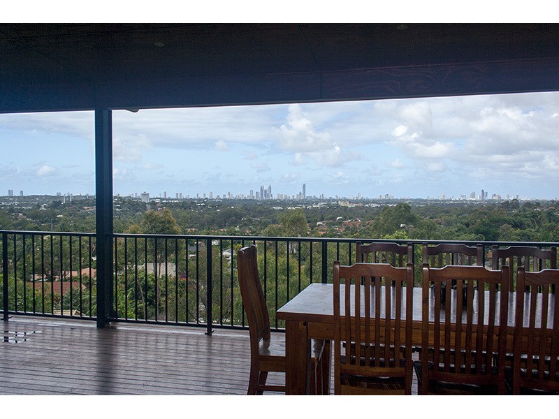 30 Convery Crescent, Highland Park QLD 4211