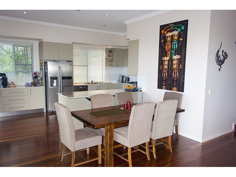 30 Convery Crescent, Highland Park QLD 4211