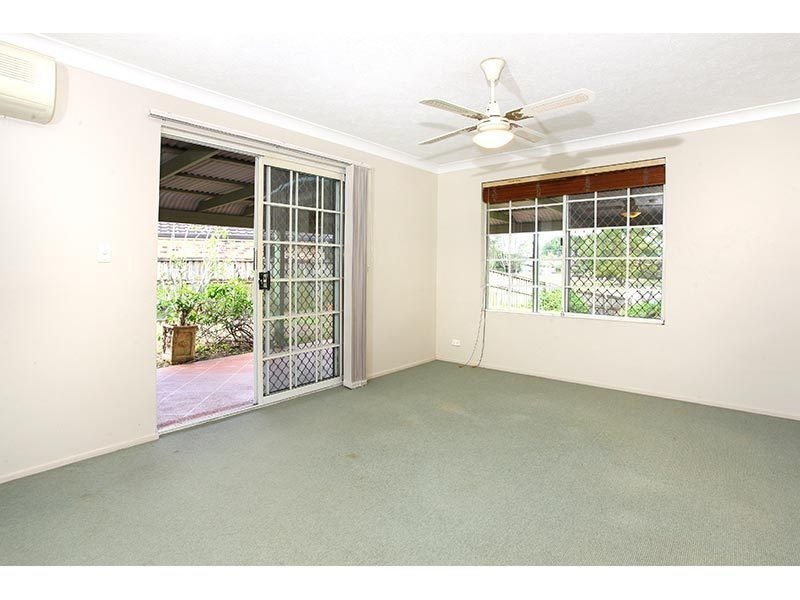 11 Lakeview Drive, Carrara QLD 4211