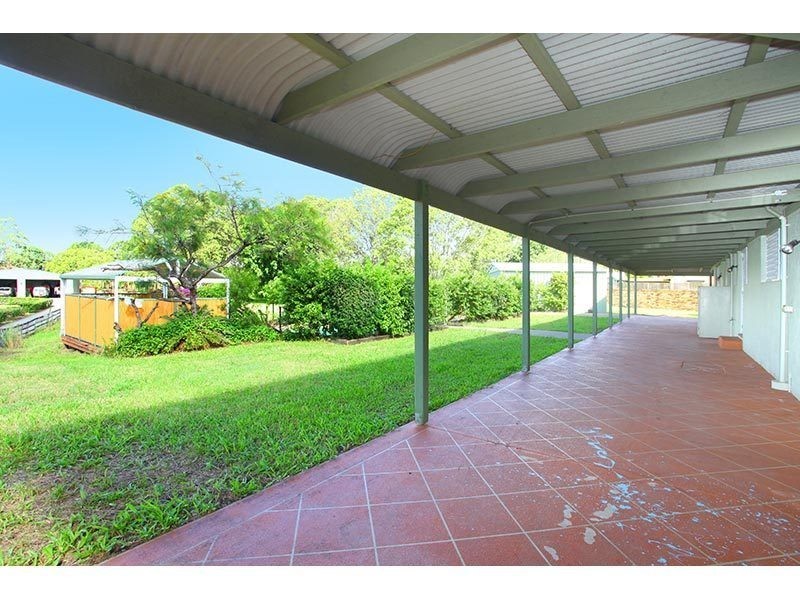 11 Lakeview Drive, Carrara QLD 4211