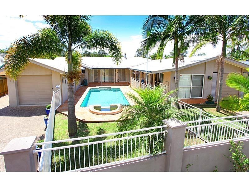 19 St Petersburg Place, Nerang QLD 4211