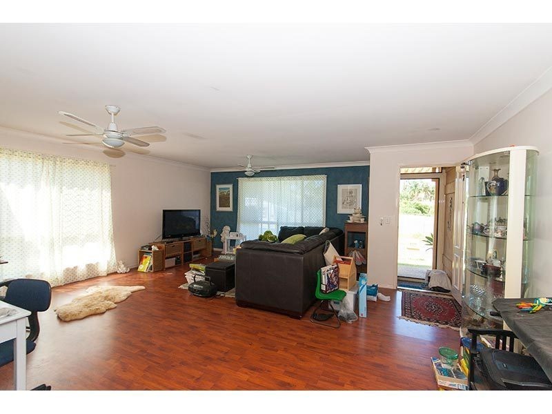2/4 Soldierbird Place, Carrara QLD 4211