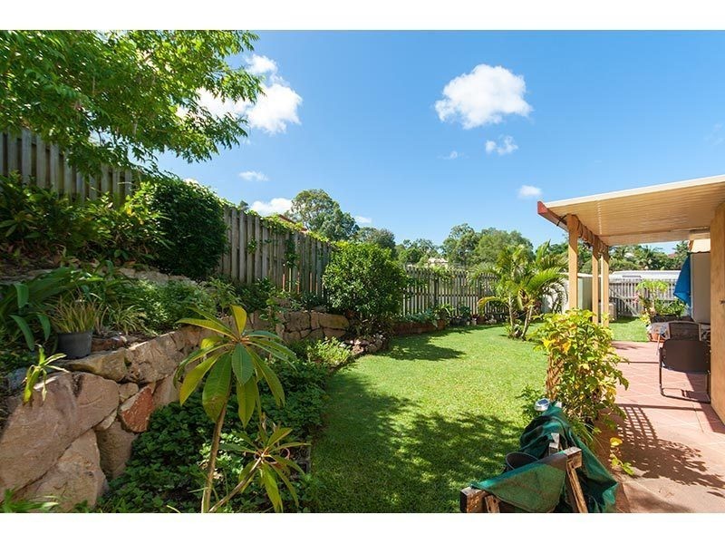2/4 Soldierbird Place, Carrara QLD 4211