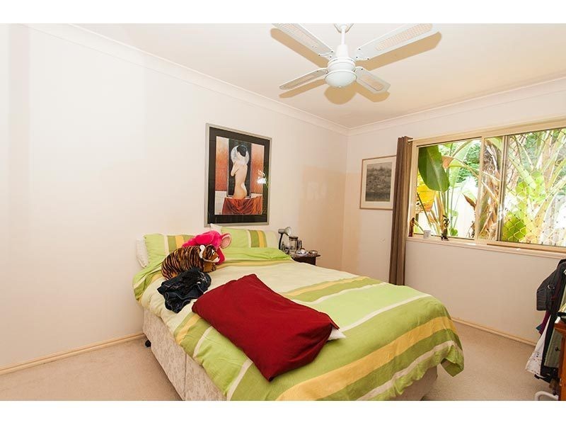 2/4 Soldierbird Place, Carrara QLD 4211