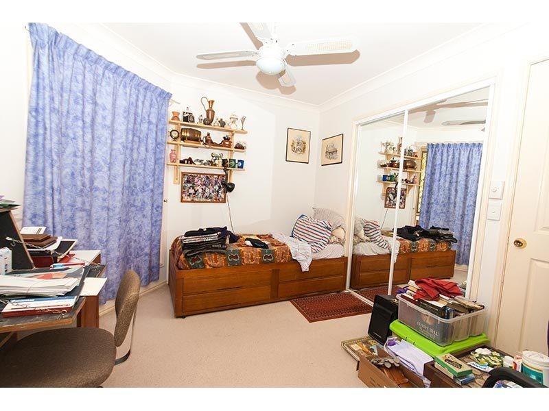 2/4 Soldierbird Place, Carrara QLD 4211