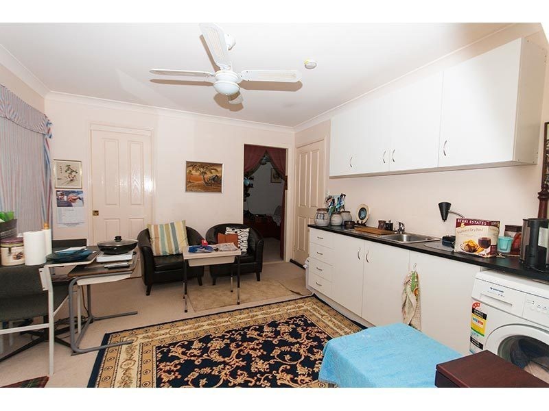 2/4 Soldierbird Place, Carrara QLD 4211