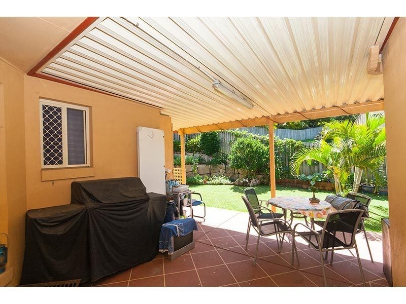 2/4 Soldierbird Place, Carrara QLD 4211
