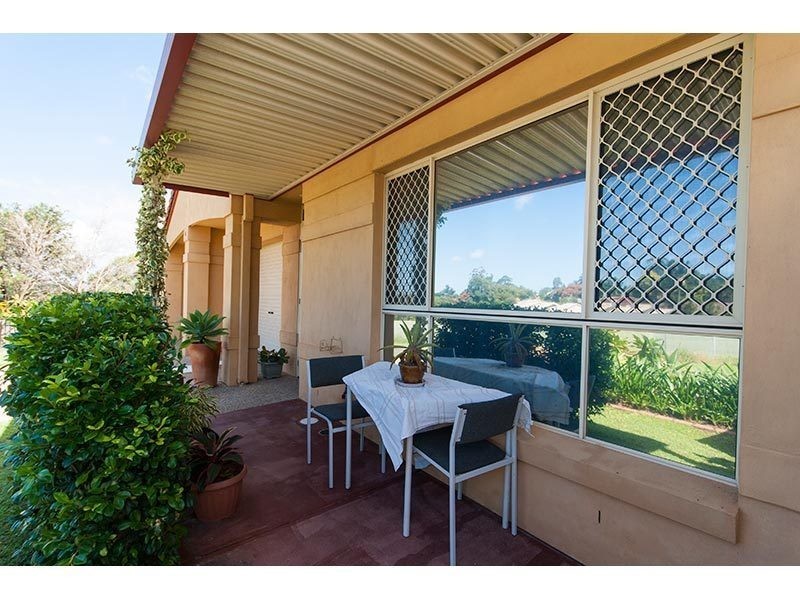 2/4 Soldierbird Place, Carrara QLD 4211