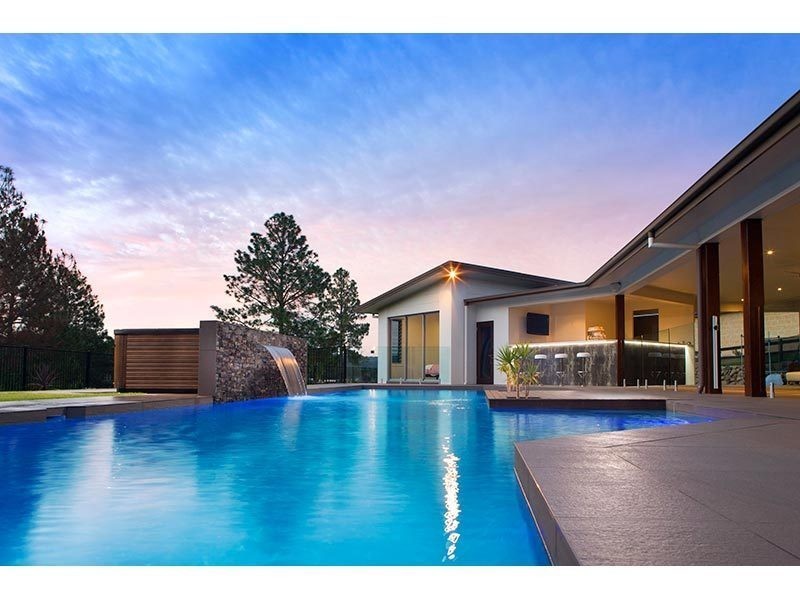 28 Lagoon Park Drive, Maudsland QLD 4210