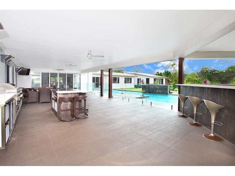 28 Lagoon Park Drive, Maudsland QLD 4210