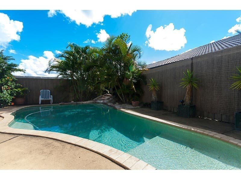 22 Govett Street, Pacific Pines QLD 4211