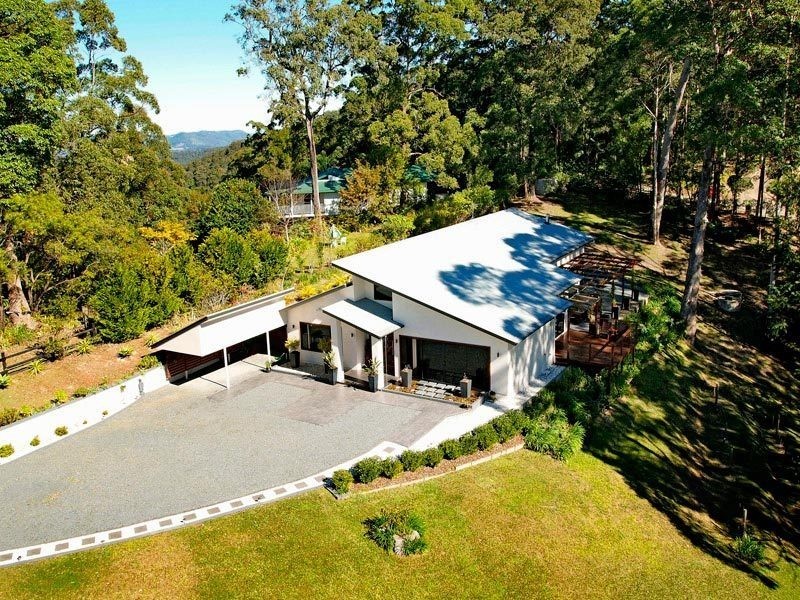 54 Landman Court, Clagiraba QLD 4211