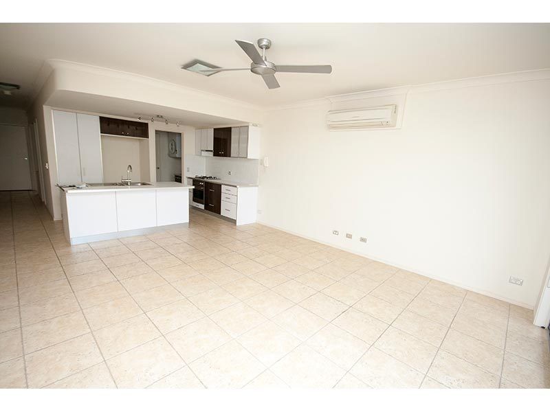 5/3208 Central Place, Carrara QLD 4211