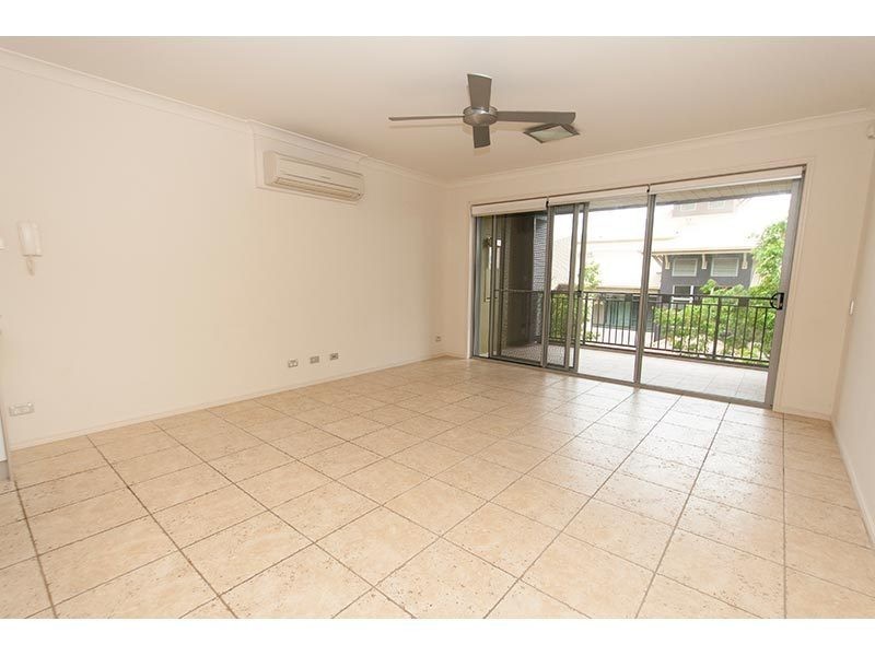 5/3208 Central Place, Carrara QLD 4211