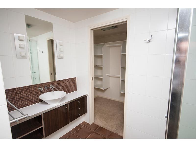 5/3208 Central Place, Carrara QLD 4211