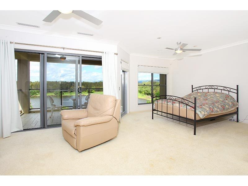 3067 Quay South Drive, Carrara QLD 4211