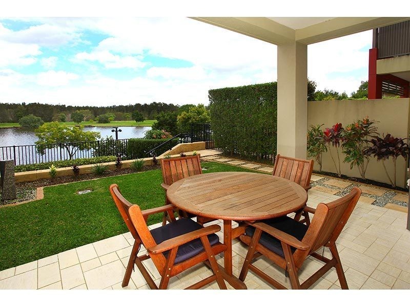 3067 Quay South Drive, Carrara QLD 4211