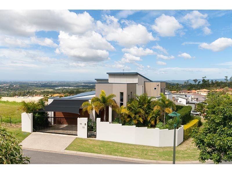 11 Chevron Rise, Highland Park QLD 4211