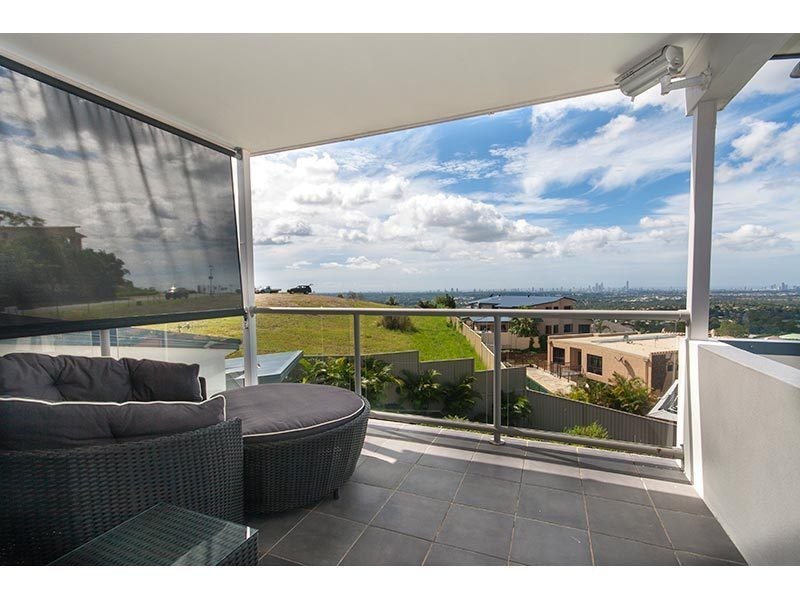 11 Chevron Rise, Highland Park QLD 4211