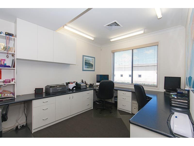 11 Chevron Rise, Highland Park QLD 4211