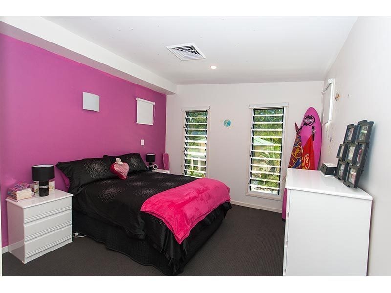 11 Chevron Rise, Highland Park QLD 4211