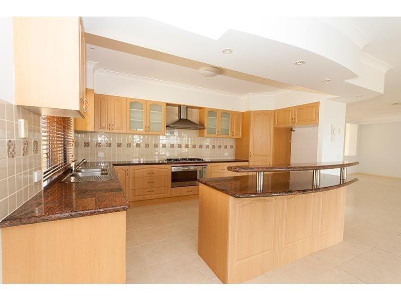 7 Ridgeline Way, Highland Park QLD 4211