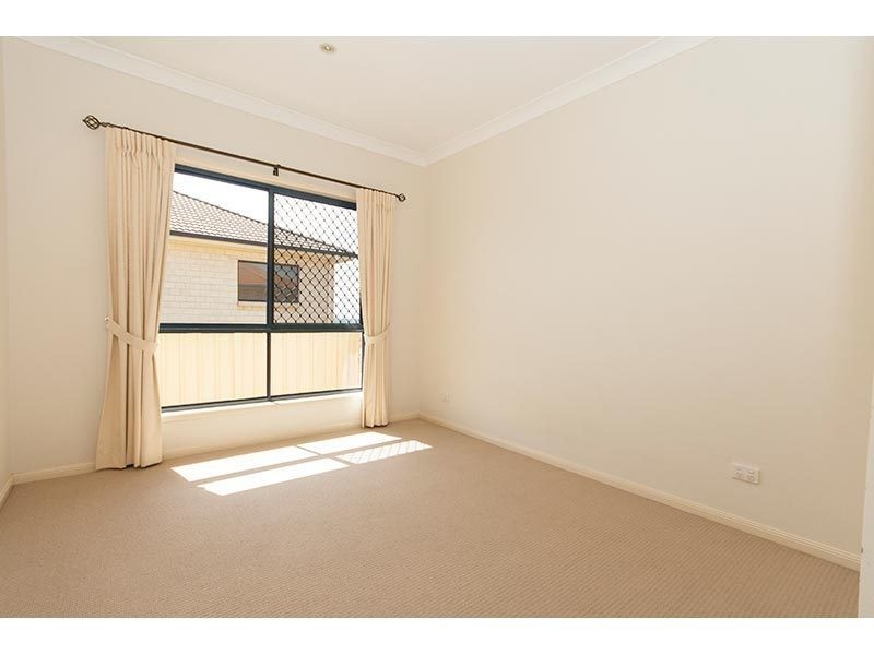 7 Ridgeline Way, Highland Park QLD 4211