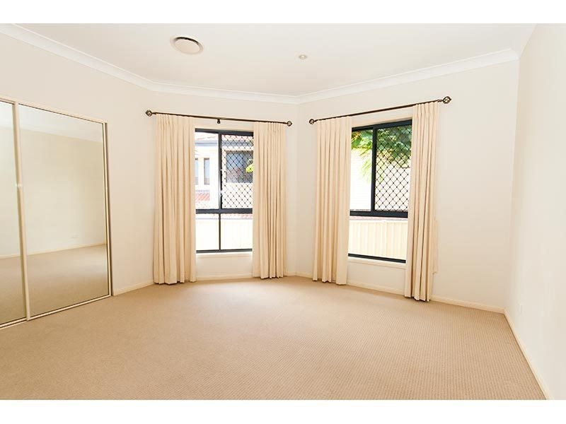 7 Ridgeline Way, Highland Park QLD 4211