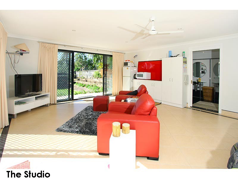 7 Peony Way, Gaven QLD 4211