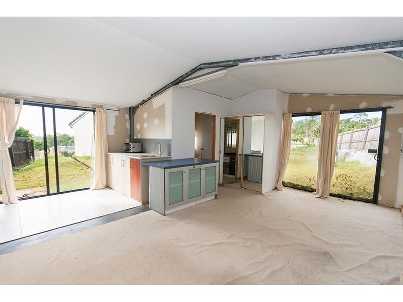 7 Spumante Court, Highland Park QLD 4211