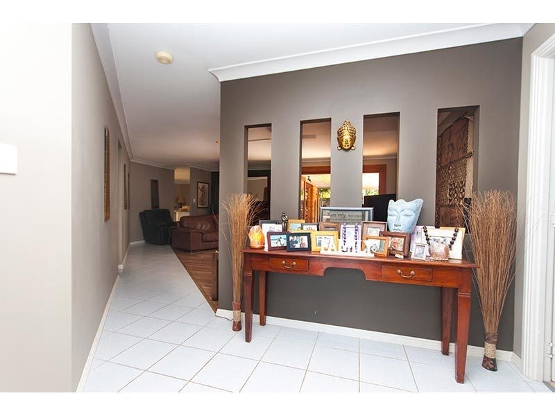 4 Gloucester Court, Highland Park QLD 4211