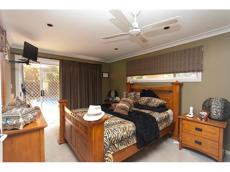 4 Gloucester Court, Highland Park QLD 4211