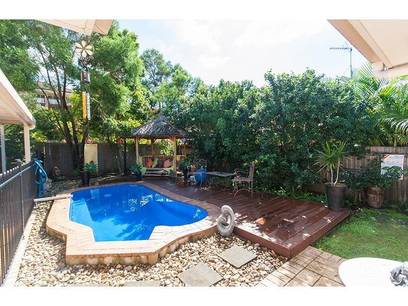 4 Gloucester Court, Highland Park QLD 4211