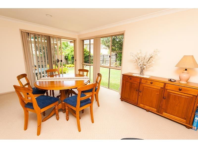 24 Armstrong Way, Highland Park QLD 4211