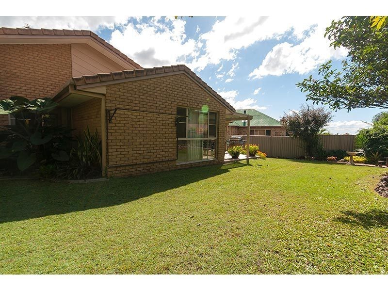 24 Armstrong Way, Highland Park QLD 4211