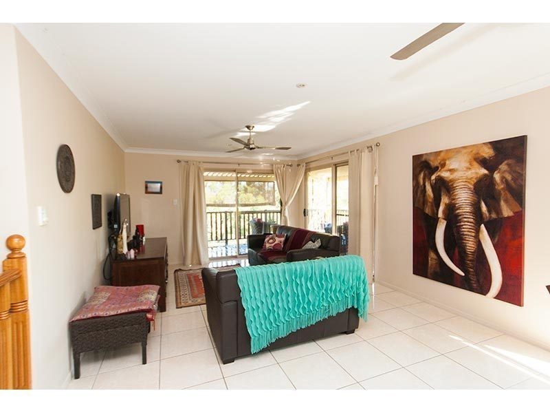 56 Tara Vista Boulevard, Highland Park QLD 4211
