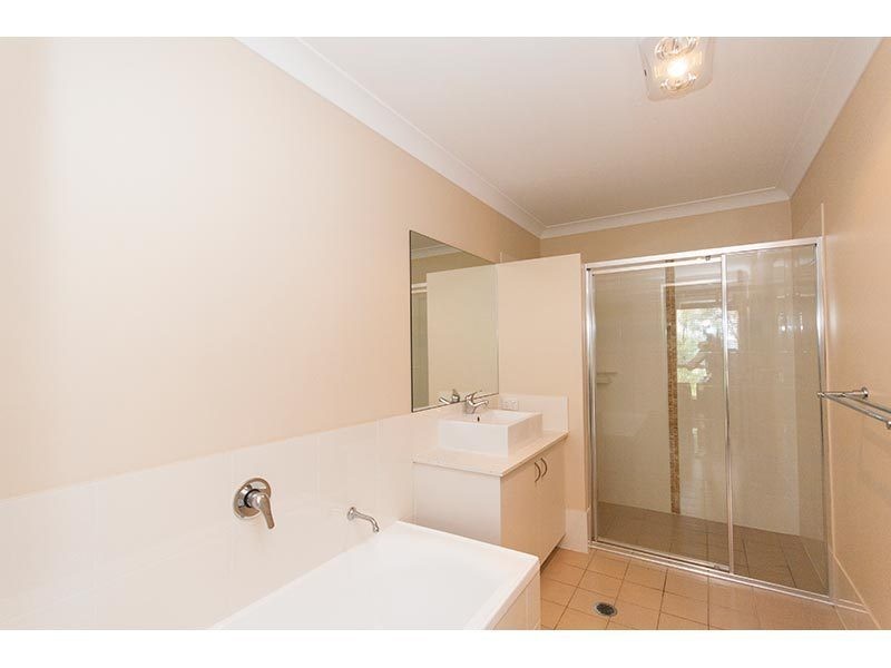 56 Tara Vista Boulevard, Highland Park QLD 4211