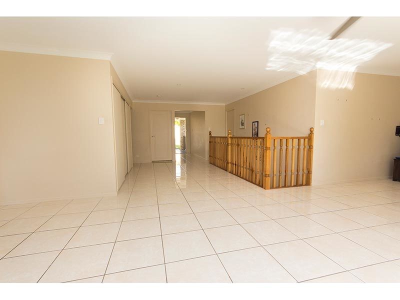 56 Tara Vista Boulevard, Highland Park QLD 4211